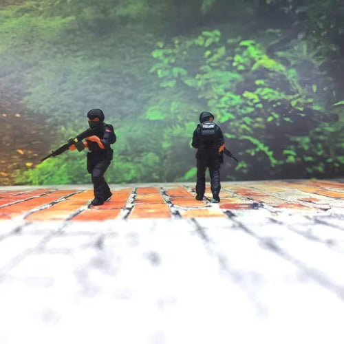 Black-Clad Tactical Team – 1/64 Scale Set of 4 Miniature Figures