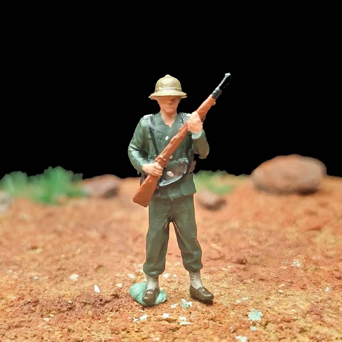 Desert Fox Diorama – 11 Soldier Figures with Base
