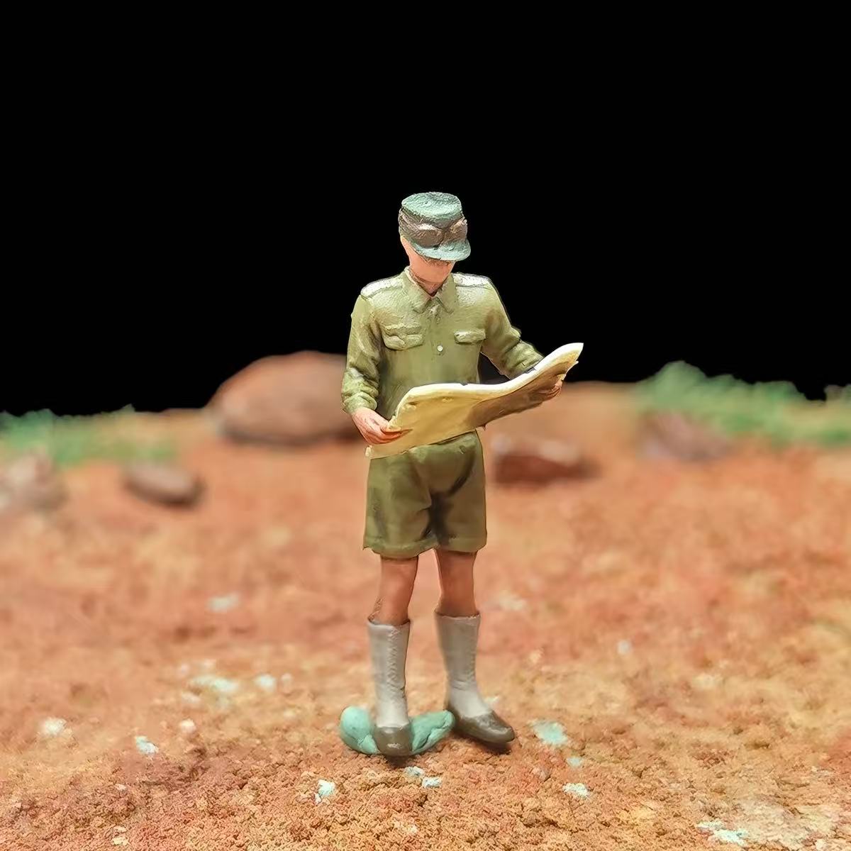 Desert Fox Diorama – 11 Soldier Figures with Base