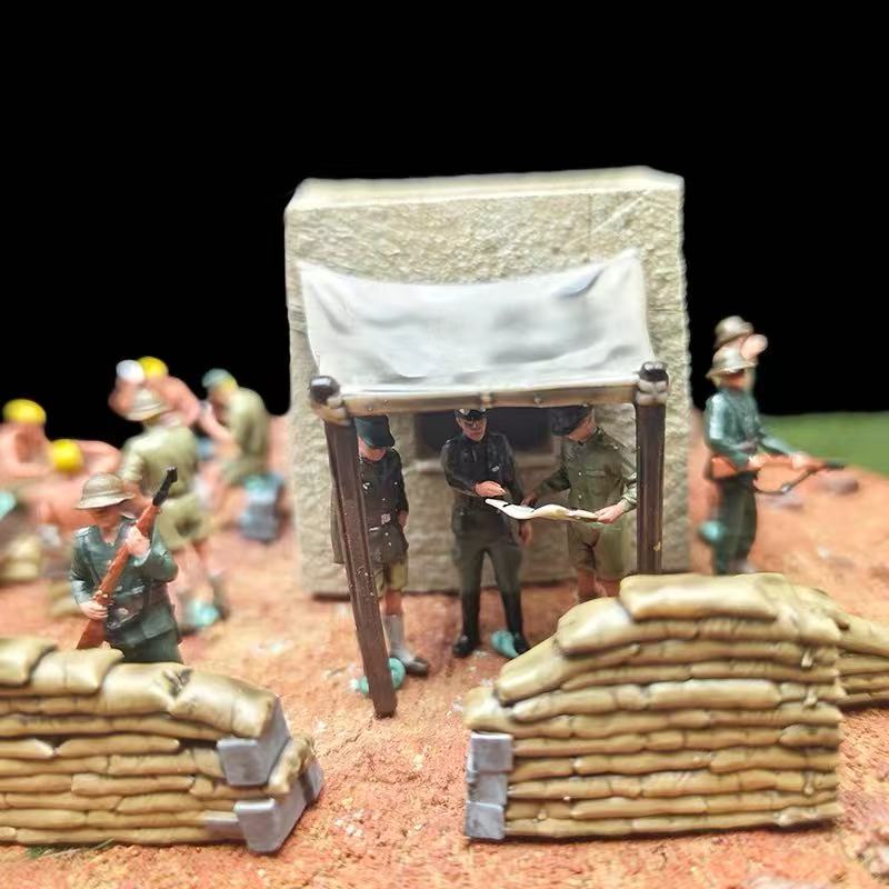 Desert Fox Diorama – 11 Soldier Figures with Base