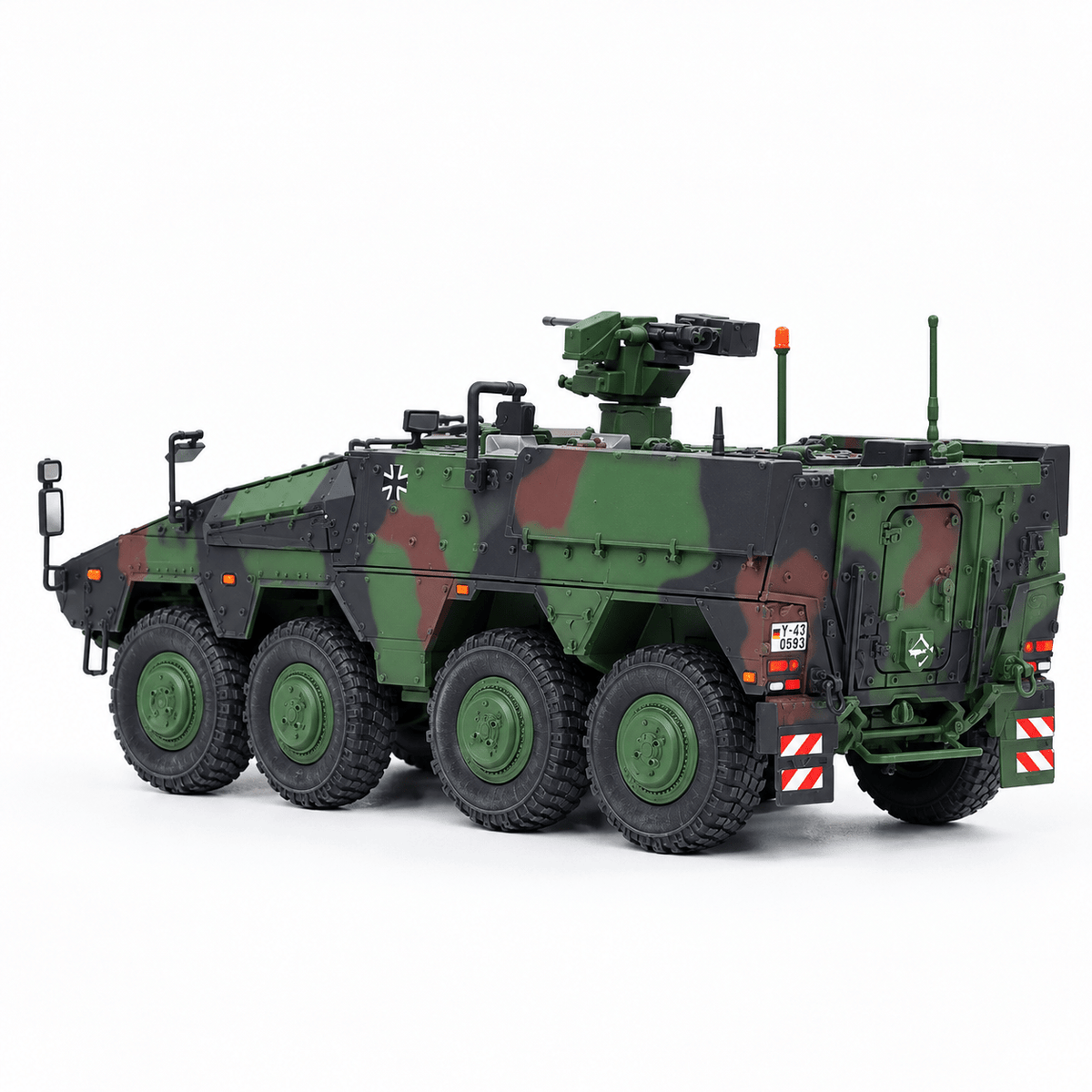 German Boxer Armoured Personnel Carrier – 1/72 Scale Three-Colour Camouflage Model