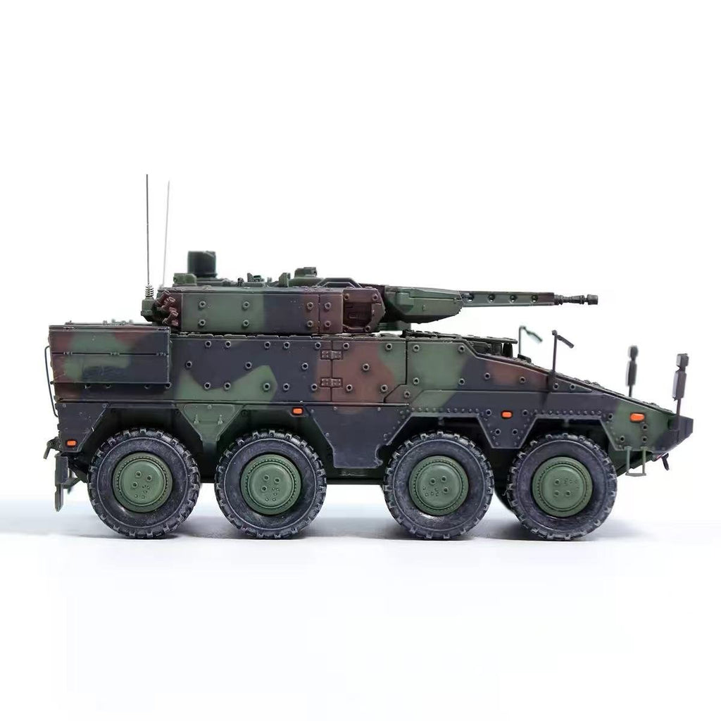 German Boxer Armoured Reconnaissance Vehicle – 1/72 Scale Three-Colour Camouflage Model