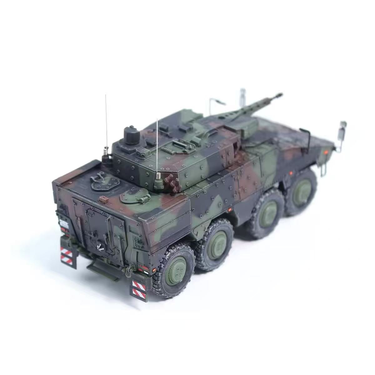 German Boxer Armoured Reconnaissance Vehicle – 1/72 Scale Three-Colour Camouflage Model