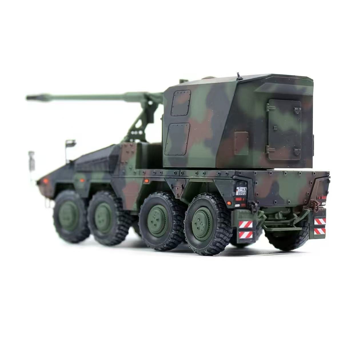 German Boxer Self-Propelled Howitzer – 1/72 Scale NATO Camouflage Finished Model