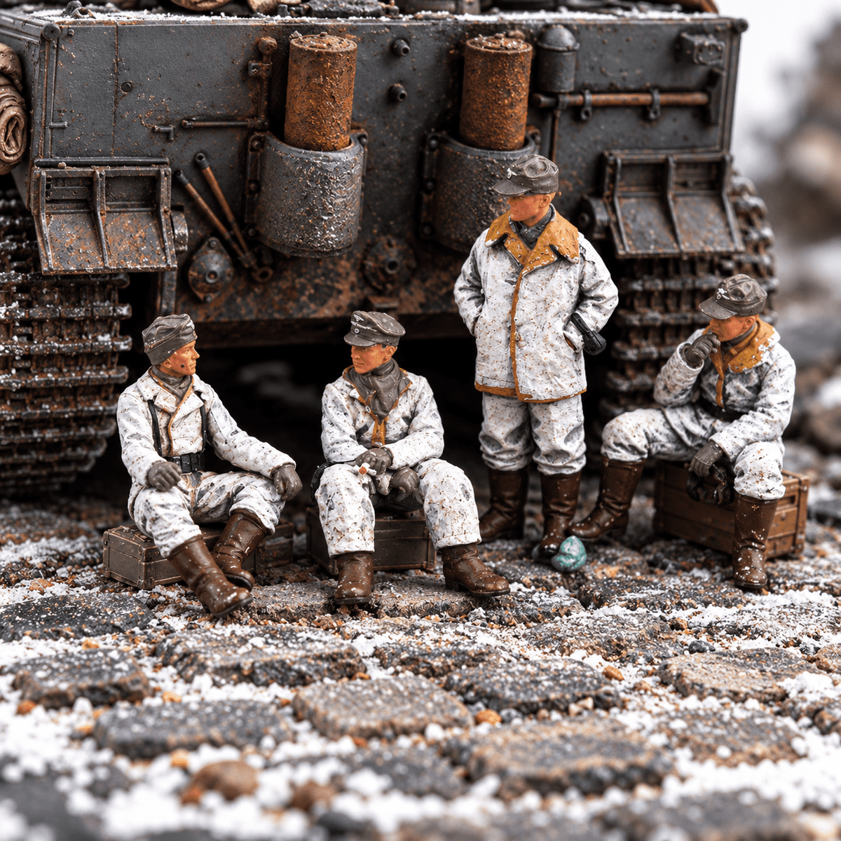 German Winter Soldiers at Rest – 1/72 Scale Set of 4 Miniature Figures