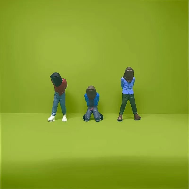 Hostages & Robbers – 1/64 Scale Set of 10 Miniature Figures