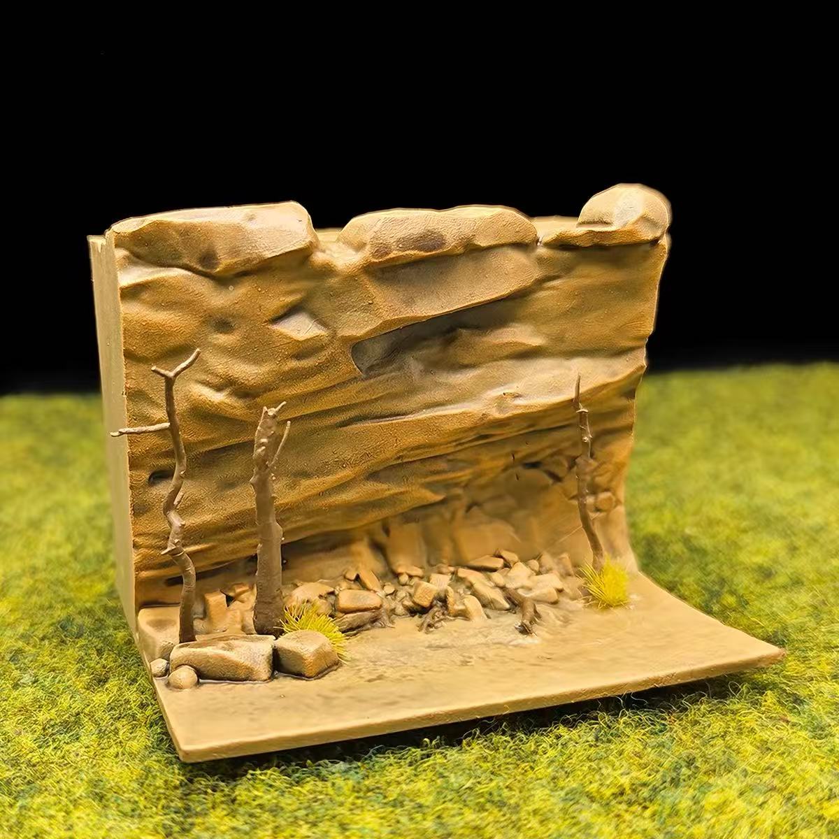 Hurricane Rescue WWII Diorama – 1/72 Scale 11 Figures with Base