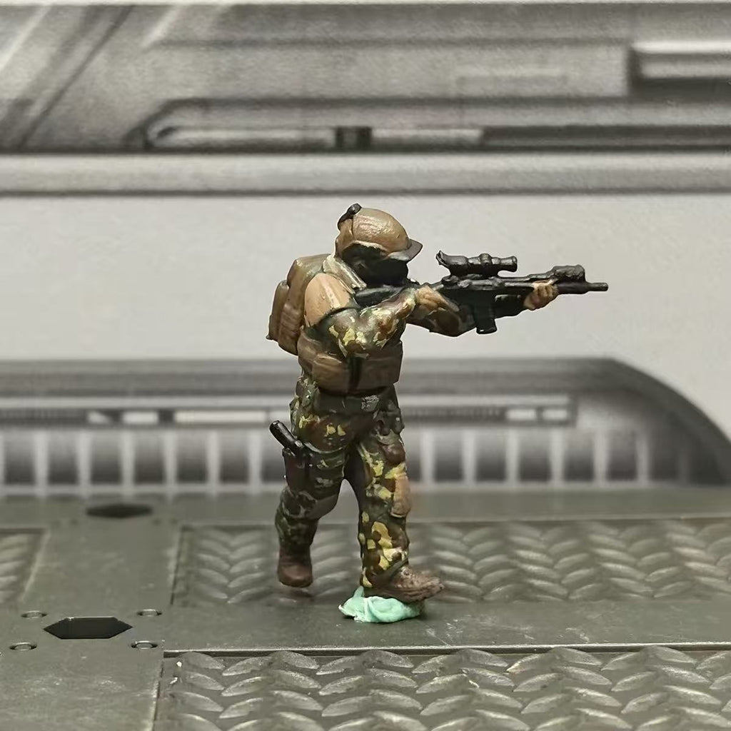 Modern Tactical Soldiers – Set of 4 Miniature Figures