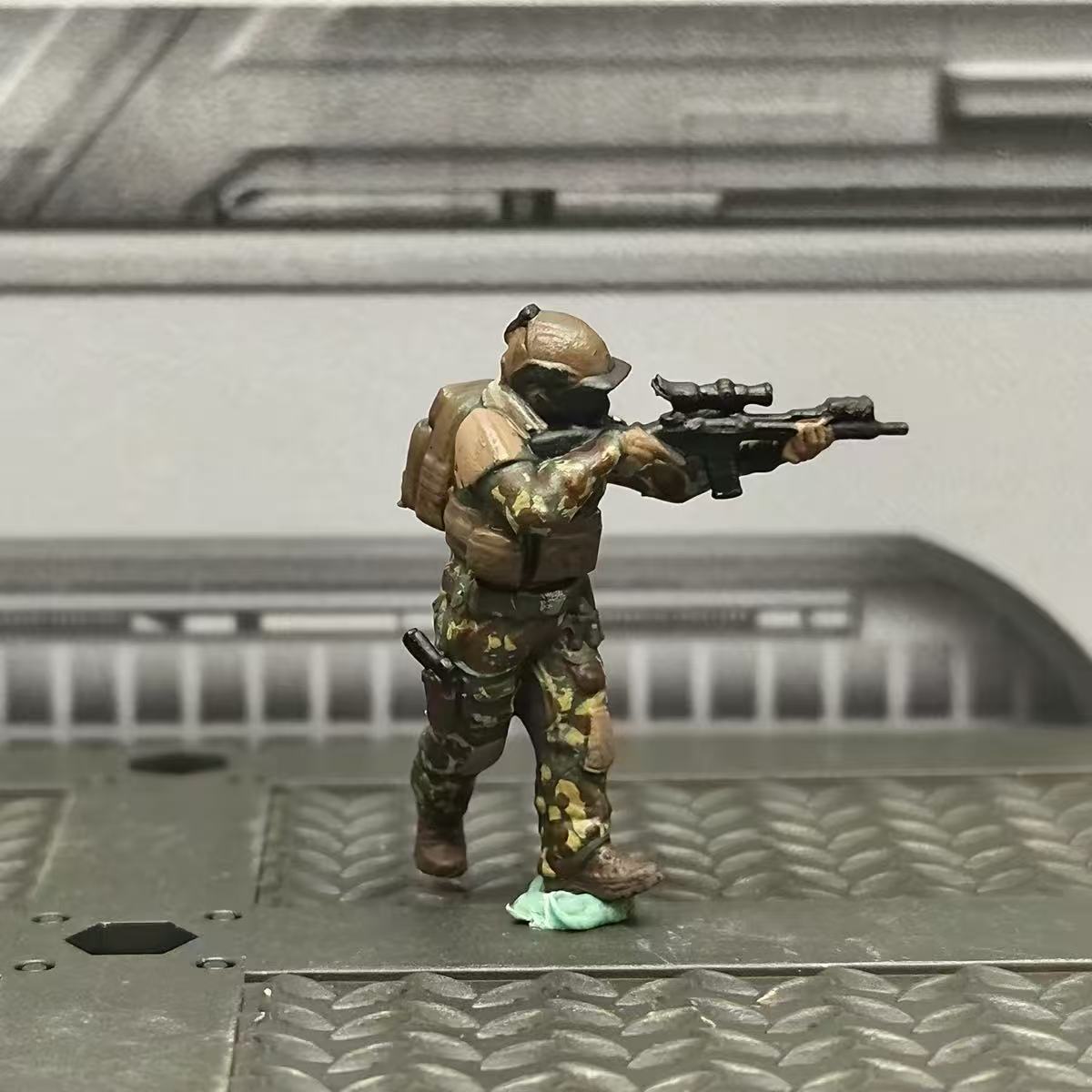 Modern Tactical Soldiers – Set of 4 Miniature Figures
