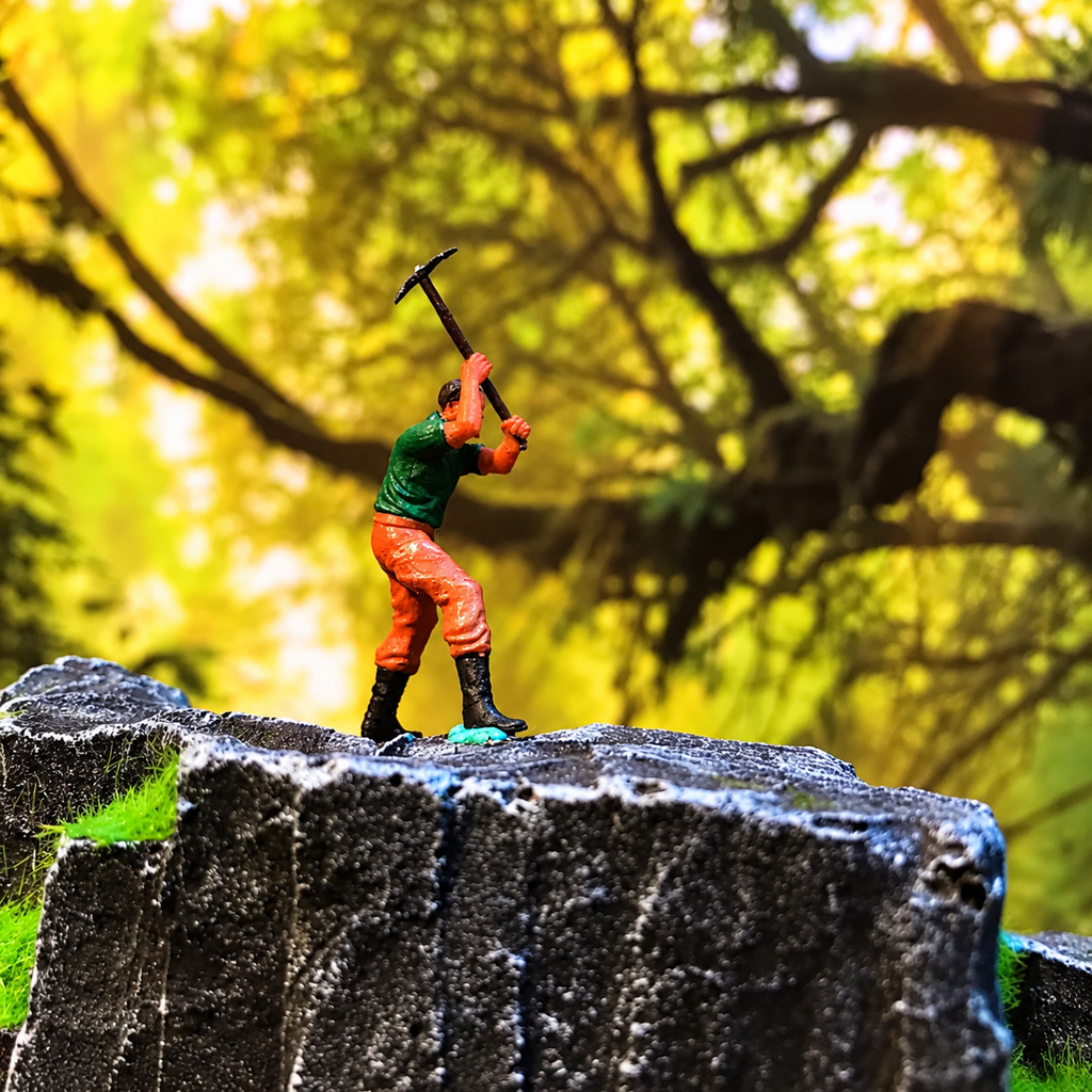Outdoor Workers – 1/64 Scale Set of 8 Miniature Figures