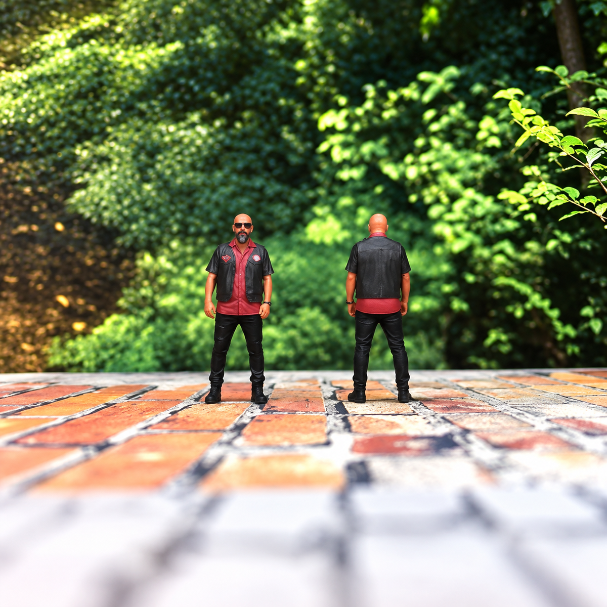 Police Officers – 1/64 Scale Set of 13 Miniature Figures