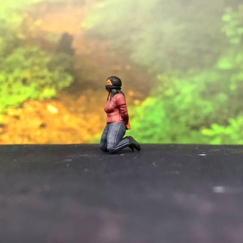 Robbers & Hostages – 1/64 Scale Set of 10 Figures (5 + 5)