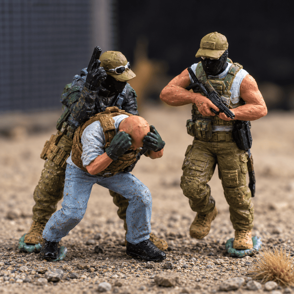 Russian Wagner Capture Scene – 1/72 Scale Set of 7 Painted Resin Figures