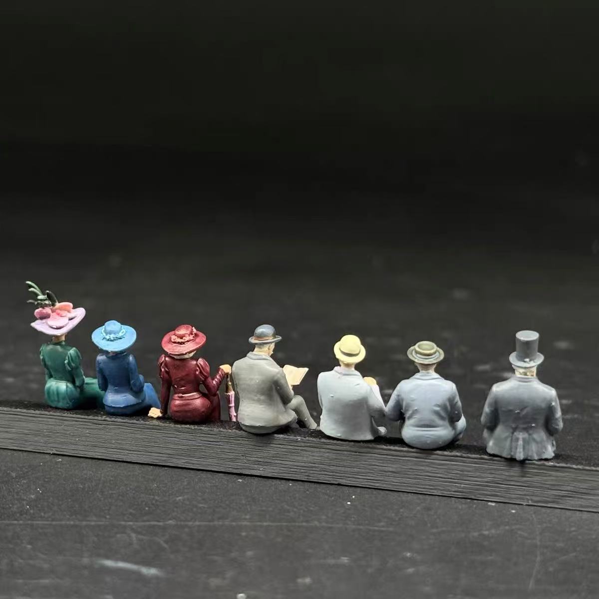 Seated Vintage Townspeople – 1/64 Scale Set of 7 Figures