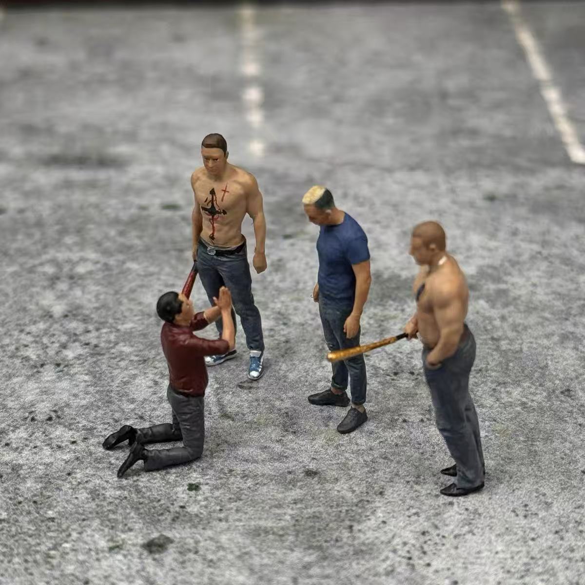 Street Confrontation – 1/64 Scale Set of 4 Miniature Figures