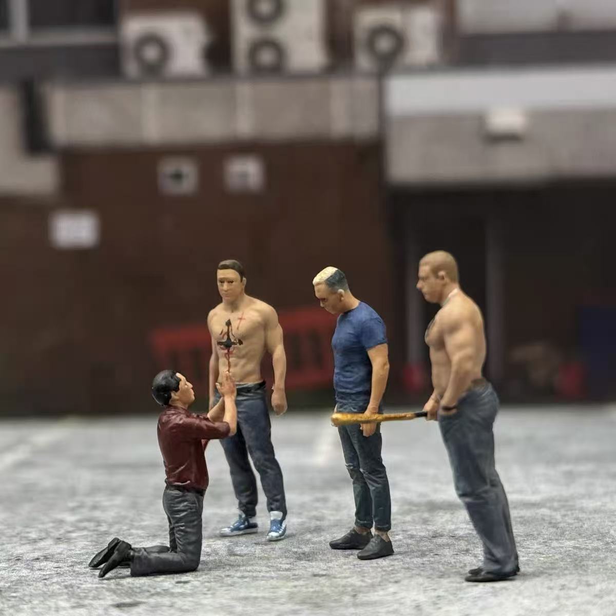 Street Confrontation – 1/64 Scale Set of 4 Miniature Figures