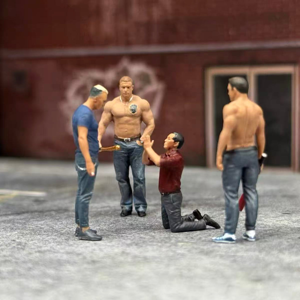 Street Confrontation – 1/64 Scale Set of 4 Miniature Figures
