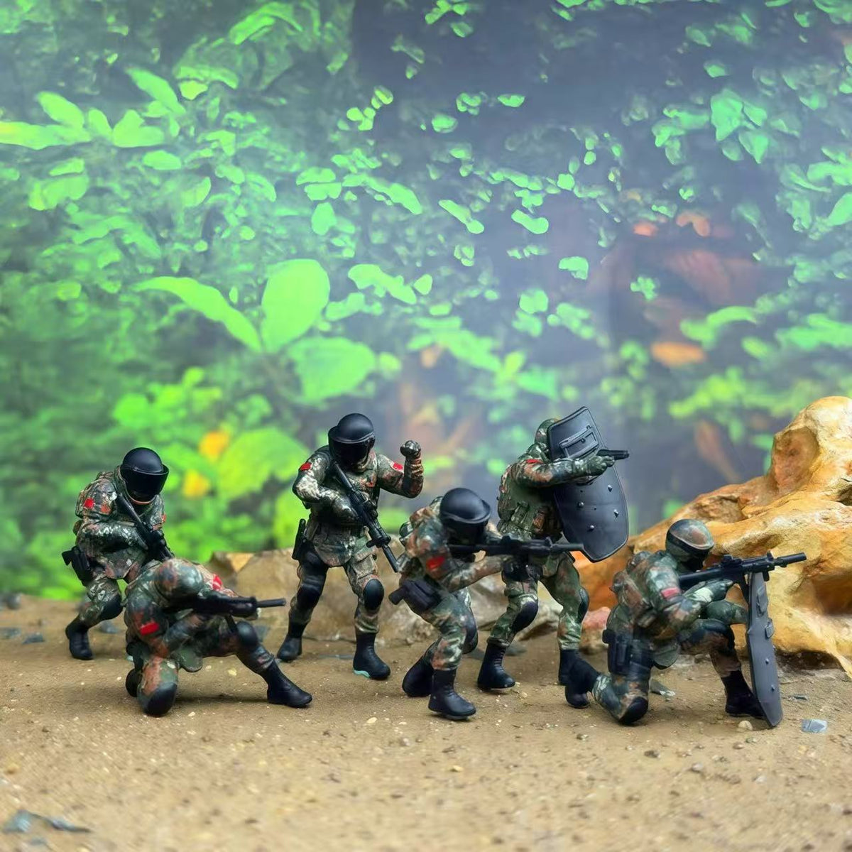 SWAT Search Team – 1/64 Scale Set of 6 Miniature Figures