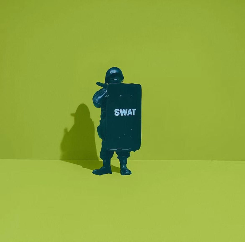 SWAT Shield Team – 1/64 Scale Set of 6 Miniature Figures