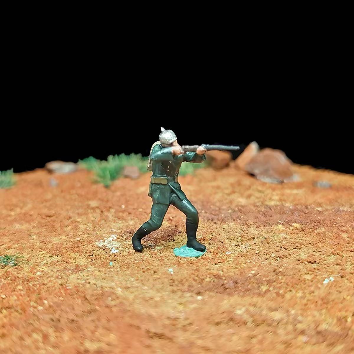 WWII Bayonet Clash Diorama – 1/72 Scale 13 Figures with Base