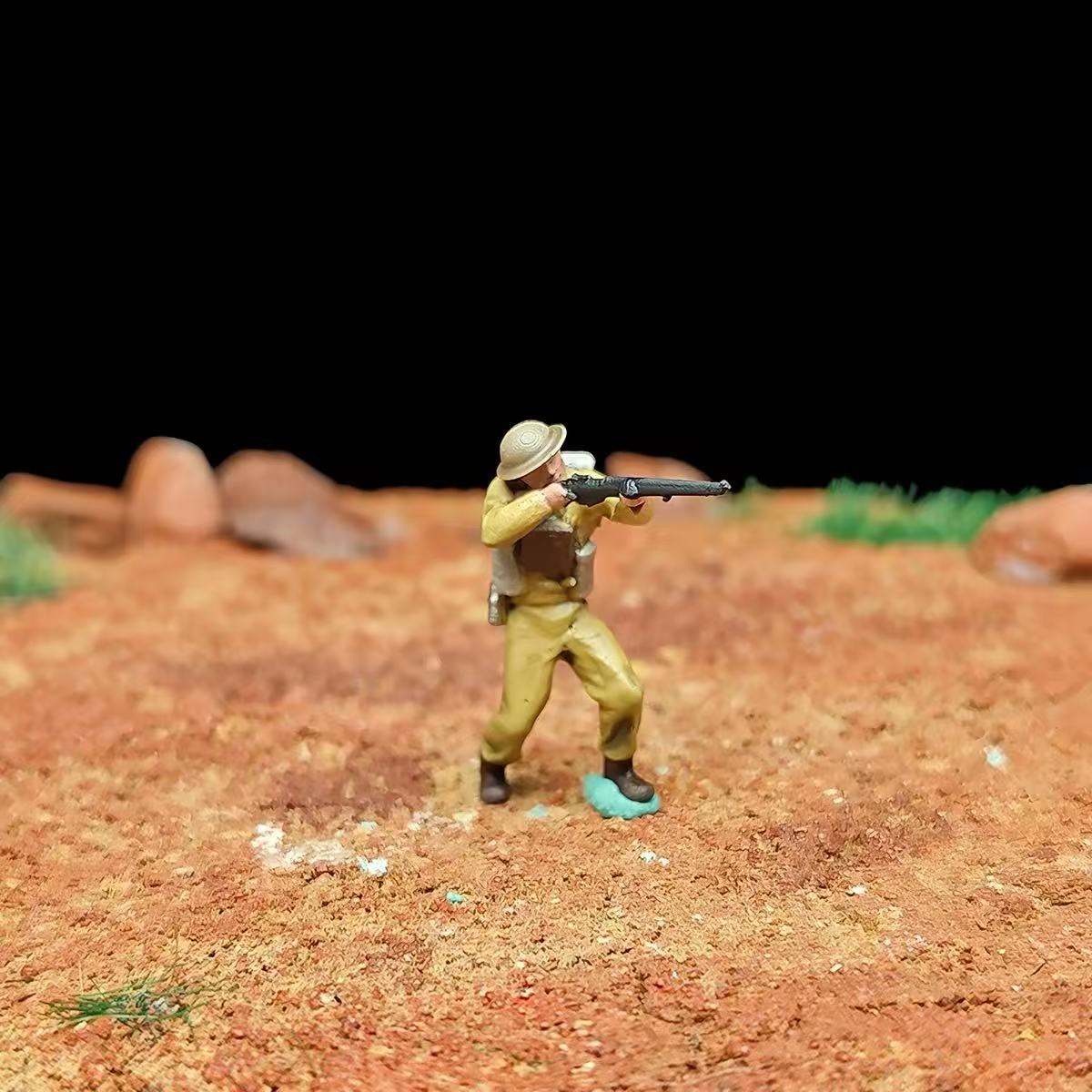 WWII City Assault Diorama – 1/72 Scale 9 Figures with Base
