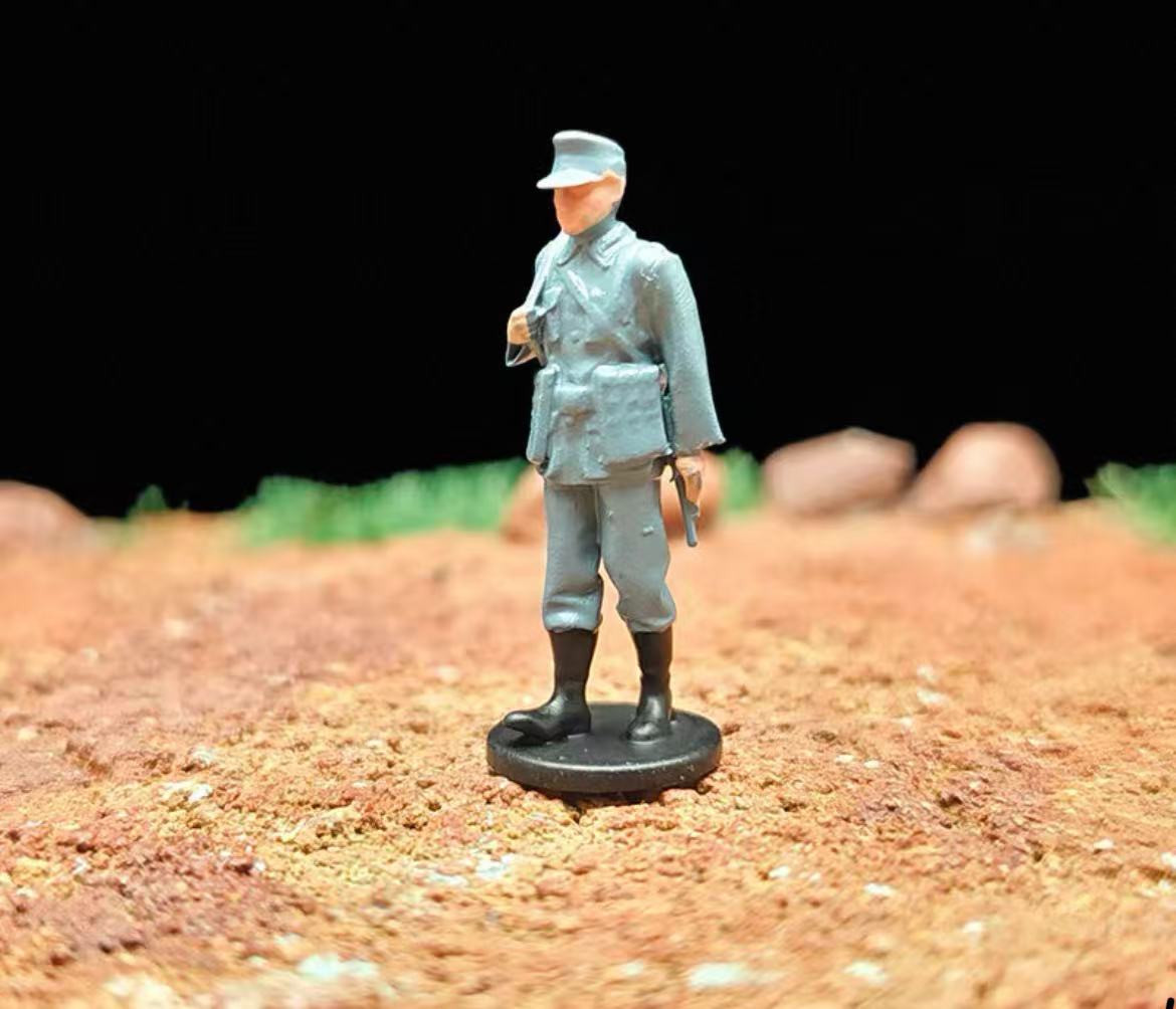 WWII German Soldiers – 1/72 Scale Set of 14