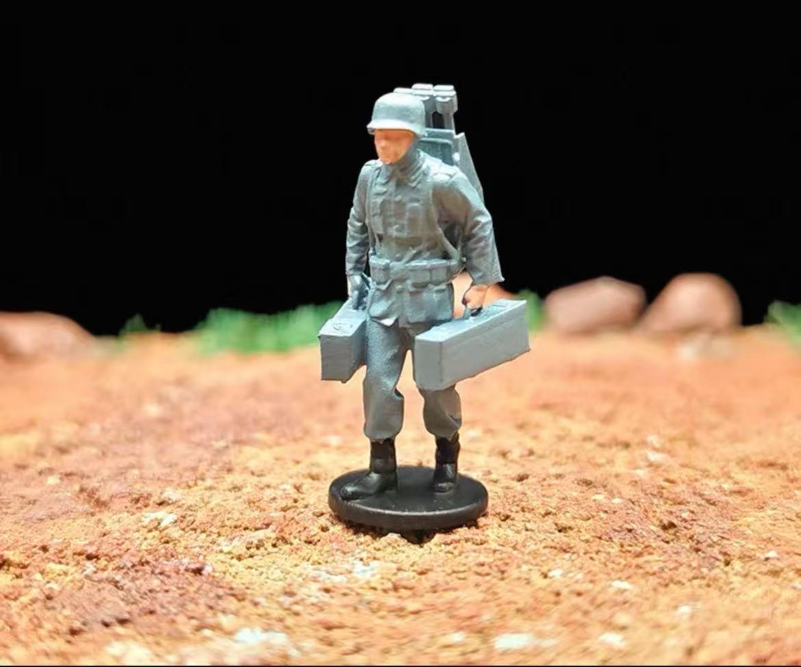 WWII German Soldiers – 1/72 Scale Set of 14