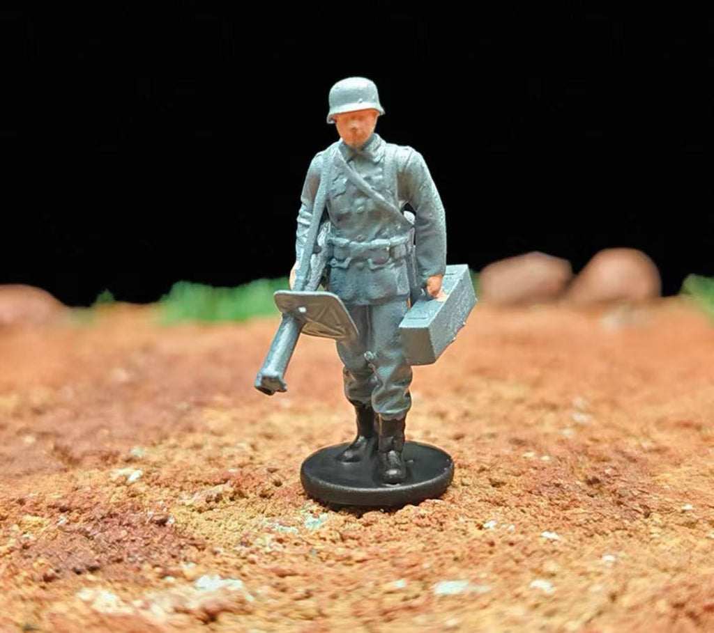 WWII German Soldiers – 1/72 Scale Set of 14