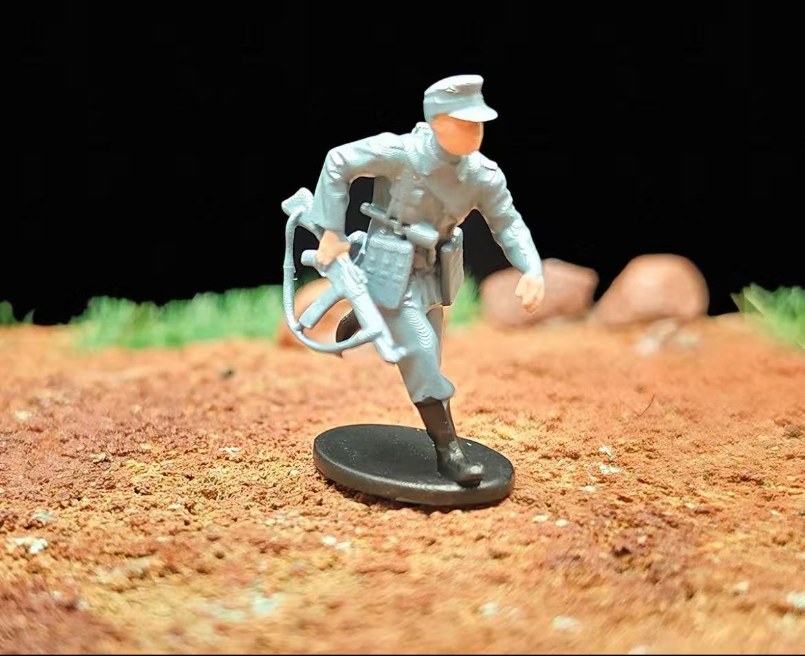 WWII German Soldiers – 1/72 Scale Set of 14