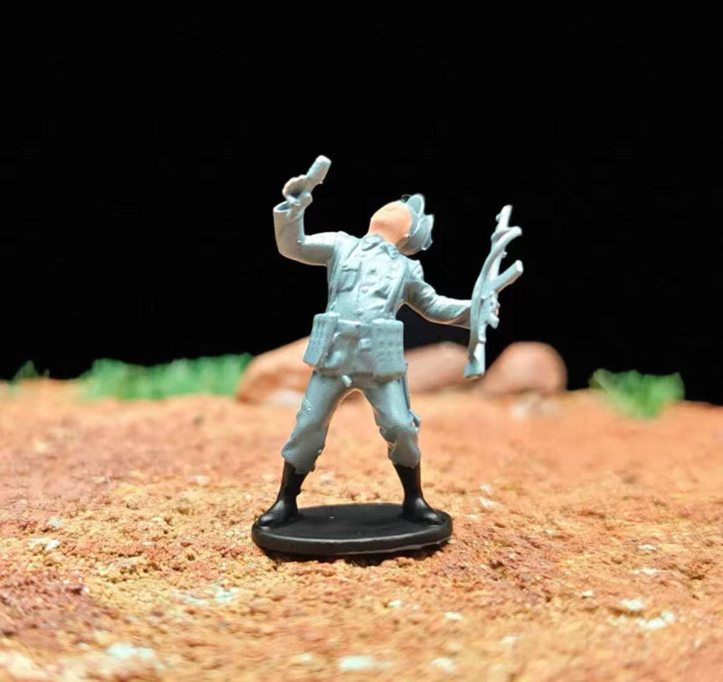 WWII German Soldiers – 1/72 Scale Set of 14